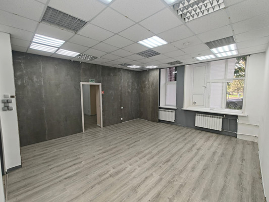 Снять  помещение свободного назначения