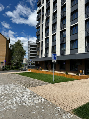 Снять  помещение свободного назначения