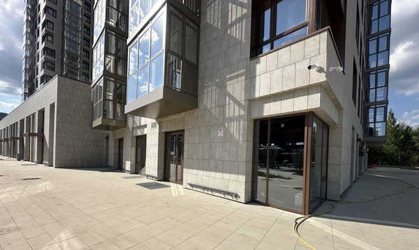 Снять  помещение свободного назначения