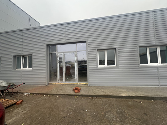 Снять  помещение свободного назначения